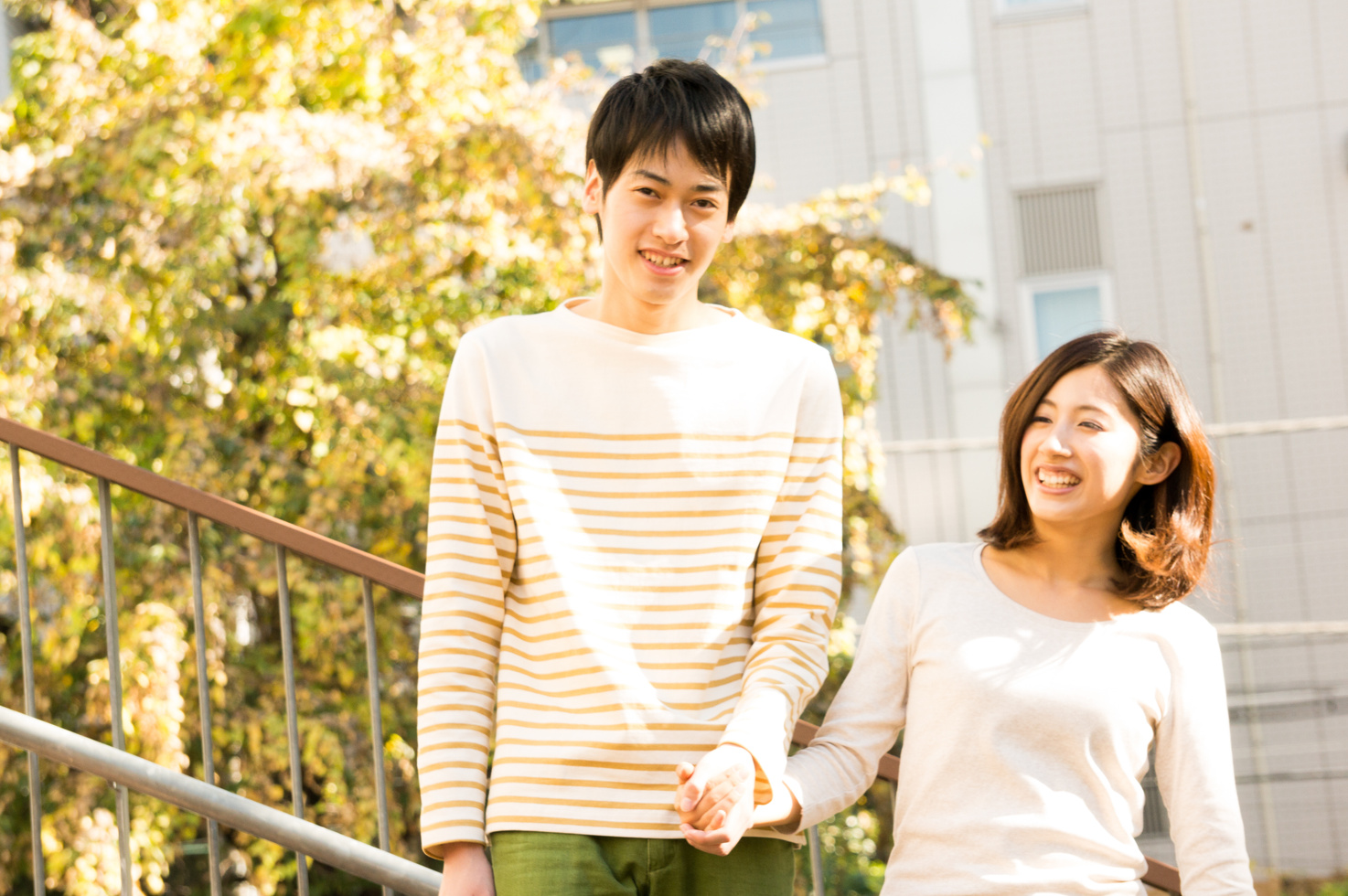 Young Couple walk (Japanese couple)